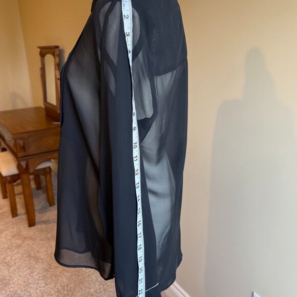 Reitmans sheer black blouse with front pleats and long sleeves, maybe go… - Picture 8 of 11
